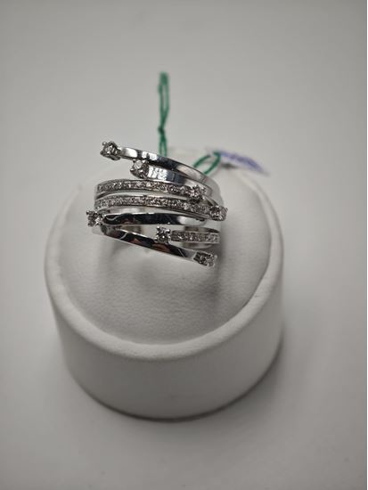 Immagine di ANELLO A FASCIA IN ORO BIANCO 18K 750/1000 CON DIAMANTI. USATO BENE